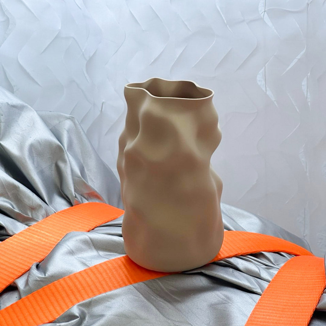 DYAD Vase OG Ecru